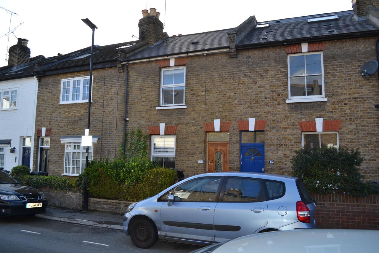 2 Bedroom House -Ealing London Exterior photo